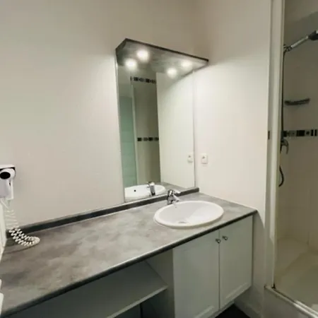 Spacious And Very With Garden *